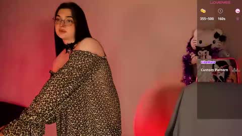 Ysabell online show from 4, 3, 2025