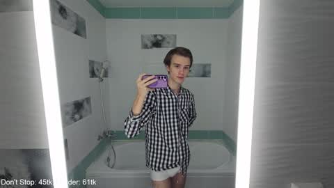 Yue Lang and Samm online show from 27, 12, 2024