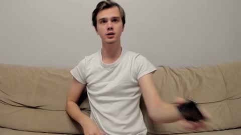 Yue Lang and Samm online show from 9, 11, 2025