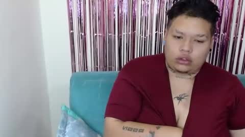 yul and val couple online show from 17, 1, 2026