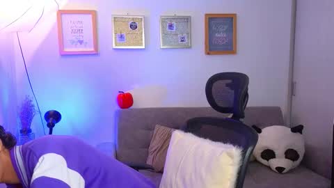 Snapshot of yulian_vasquez chatting on 3, 11, 2025 yulian_vasquez online show from 3, 11, 2025