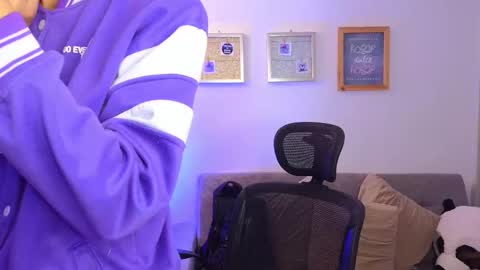 Snapshot of yulian_vasquez chatting on 6, 11, 2025 yulian_vasquez online show from 6, 11, 2025