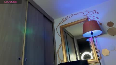 yulian 2811 online show from 9, 2, 2025