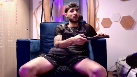 yulian 2811 online show from 27, 2, 2025