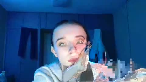 Yuliia online show from 20, 12, 2025