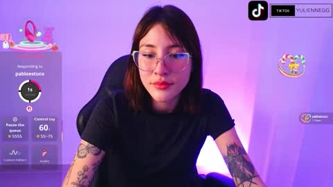 Snapshot of yulienne chatting on 14, 9, 2025 Yulienne online show from 14, 9, 2025