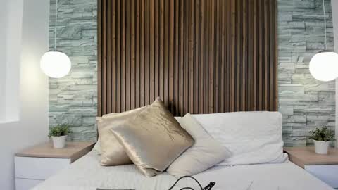 Snapshot of yulievans chatting on 18, 1, 2025 yulievans online show from 18, 1, 2025