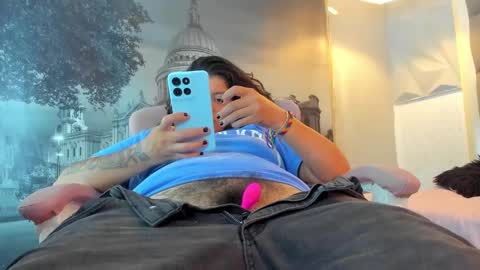 Snowflake online show from 30, 9, 2025