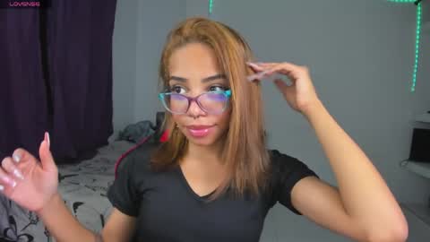 Snapshot of yumi_hanna chatting on 6, 5, 2026 yumi_hanna online show from 6, 5, 2026