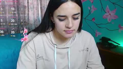 yumilove_2 online show from 22, 6, 2026