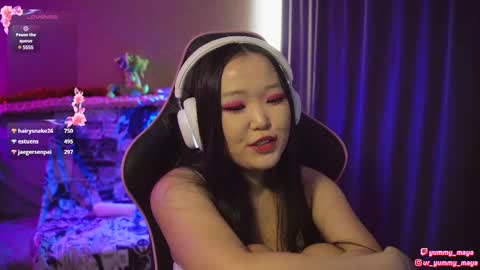 Snapshot of yummy_maya chatting on 9, 2, 2025 Chimi online show from 9, 2, 2025