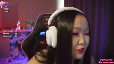 Snapshot of yummy_maya chatting on 10, 2, 2025 Chimi online show from 10, 2, 2025