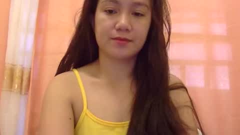 Snapshot of yummyclaya chatting on 28, 11, 2025 yummyclaya online show from 28, 11, 2025