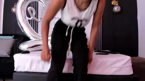 Snapshot of yummyduo chatting on 28, 3, 2026 Yummyduo online show from 28, 3, 2026