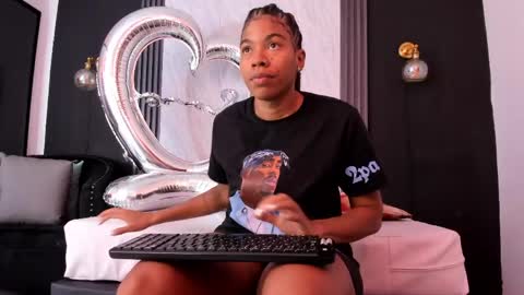 Snapshot of yummyduo chatting on 11, 4, 2026 Yummyduo online show from 11, 4, 2026