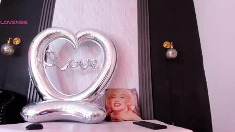 Snapshot of yummyduo chatting on 2, 5, 2026 Yummyduo online show from 2, 5, 2026