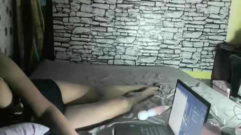 yummyhottiemom online show from 23, 2, 2025