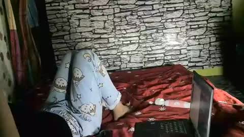 yummyhottiemom online show from 10, 3, 2025