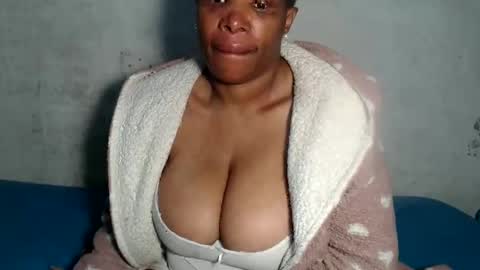 yummytittsxx online show from 14, 1, 2025