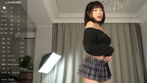 yuna_leen online show from 21, 9, 2025