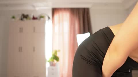 yuna_leen online show from 10, 10, 2025