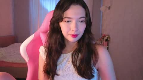 Snapshot of yuna_sunshy chatting on 8, 6, 2026 Yuna online show from 8, 6, 2026