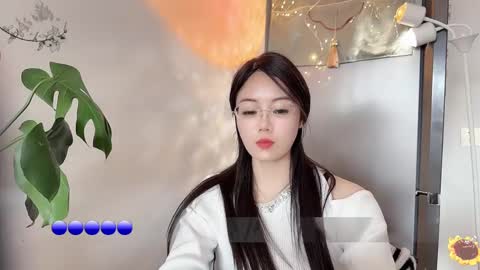YunEr online show from 26, 2, 2025