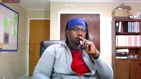 Snapshot of yungbbcbro chatting on 12, 1, 2025 Octavian online show from 12, 1, 2025