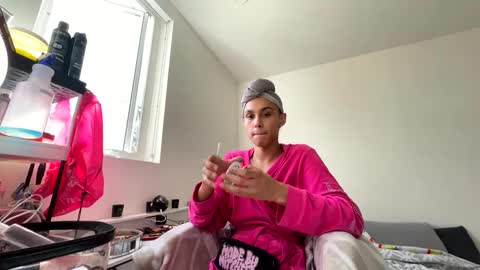 BbyTSSLut online show from 3, 10, 2025