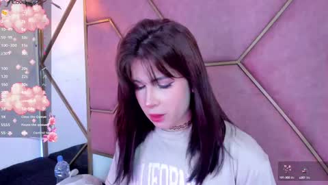 Yuri Stars online show from 4, 3, 2025