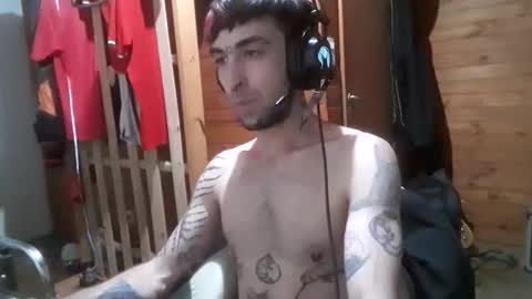 Yuumi online show from 12, 11, 2025