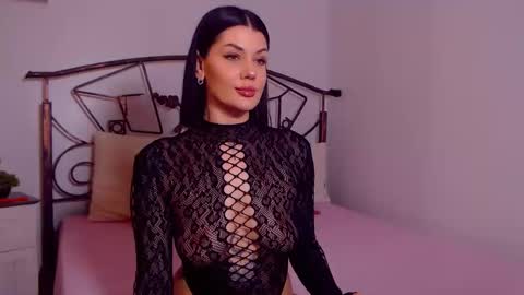 Snapshot of yvonneeverlee chatting on 28, 2, 2026 I V Y online show from 28, 2, 2026