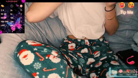 Snapshot of yzza_suave chatting on 6, 1, 2026 yzza_suave online show from 6, 1, 2026