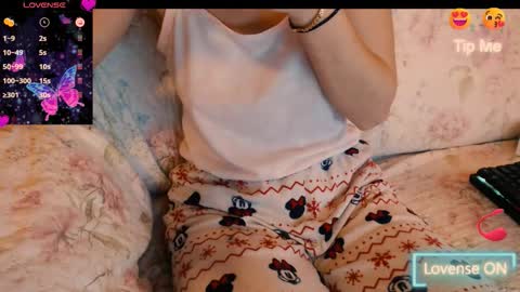 Snapshot of yzza_suave chatting on 11, 1, 2026 yzza_suave online show from 11, 1, 2026