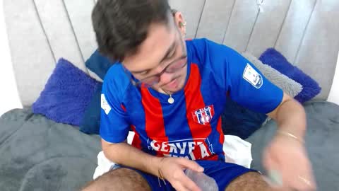 Zack  online show from 8, 11, 2025