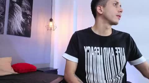 Snapshot of zack_isback chatting on 25, 5, 2026 zack_isback online show from 25, 5, 2026