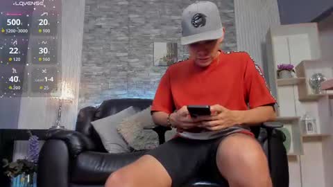 zack_joness10 online show from 15, 7, 2026