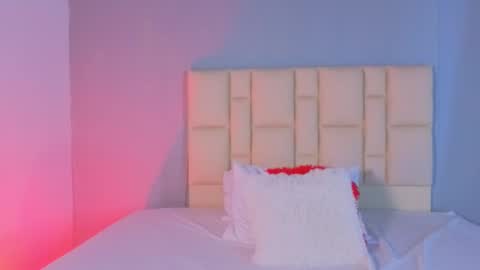 Zafiro Brown online show from 3, 12, 2025