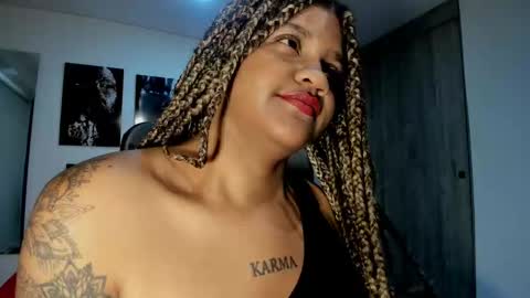 Snapshot of zahra_rose chatting on 17, 9, 2025 zahra_rose online show from 17, 9, 2025