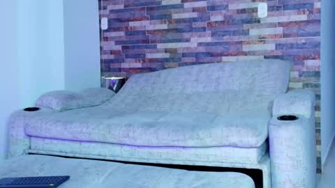 INSTAGRAM yormanfit7 online show from 16, 9, 2025