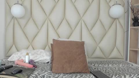 ZAMIRA online show from 4, 1, 2025