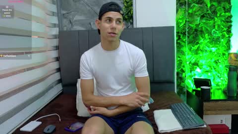 Snapshot of zamirscott chatting on 10, 4, 2026 Zamir online show from 10, 4, 2026