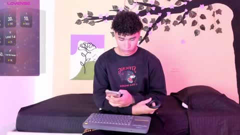 Snapshot of zammcito_ chatting on 6, 3, 2025 zamm online show from 6, 3, 2025