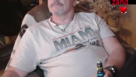 Snapshot of zander007 chatting on 8, 10, 2025 zander007 online show from 8, 10, 2025