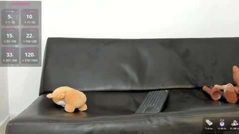 Snapshot of zane_lux chatting on 8, 11, 2025 Zane Lux online show from 8, 11, 2025