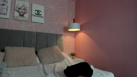 Zara Sweet  online show from 20, 1, 2025