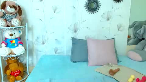 Snapshot of zara_cute18 chatting on 10, 11, 2025 Zara online show from 10, 11, 2025