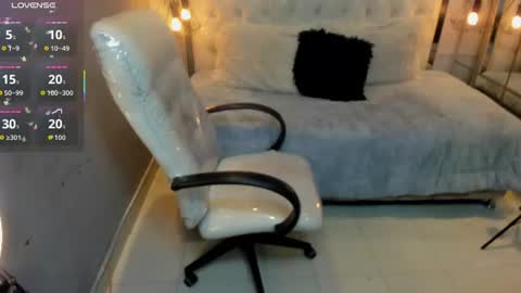 Snapshot of zara_moon1 chatting on 22, 7, 2026 zara_moon1 online show from 22, 7, 2026