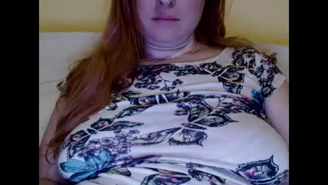 Snapshot of zara_red chatting on 27, 1, 2025 Kate. if im not here im here foxy red333 online show from 27, 1, 2025