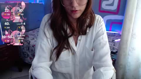 Snapshot of zara_sin chatting on 13, 10, 2025 Zara online show from 13, 10, 2025